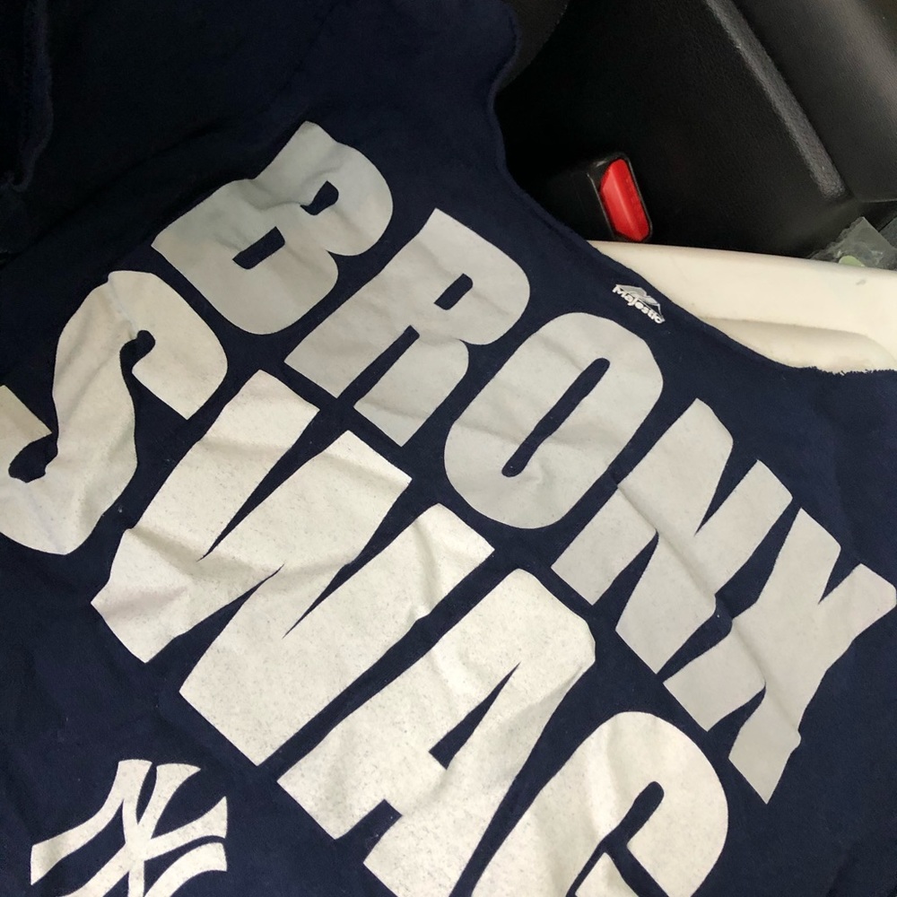 Yankee “Bronx swag” tee shirt - Picture 2 of 2